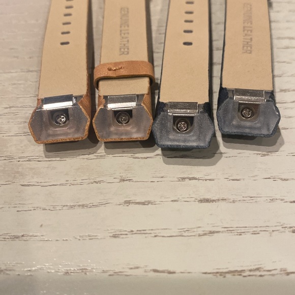 Replacement Leather Bands for Fitbit Alta 2pack Black and Tan - Picture 3 of 6
